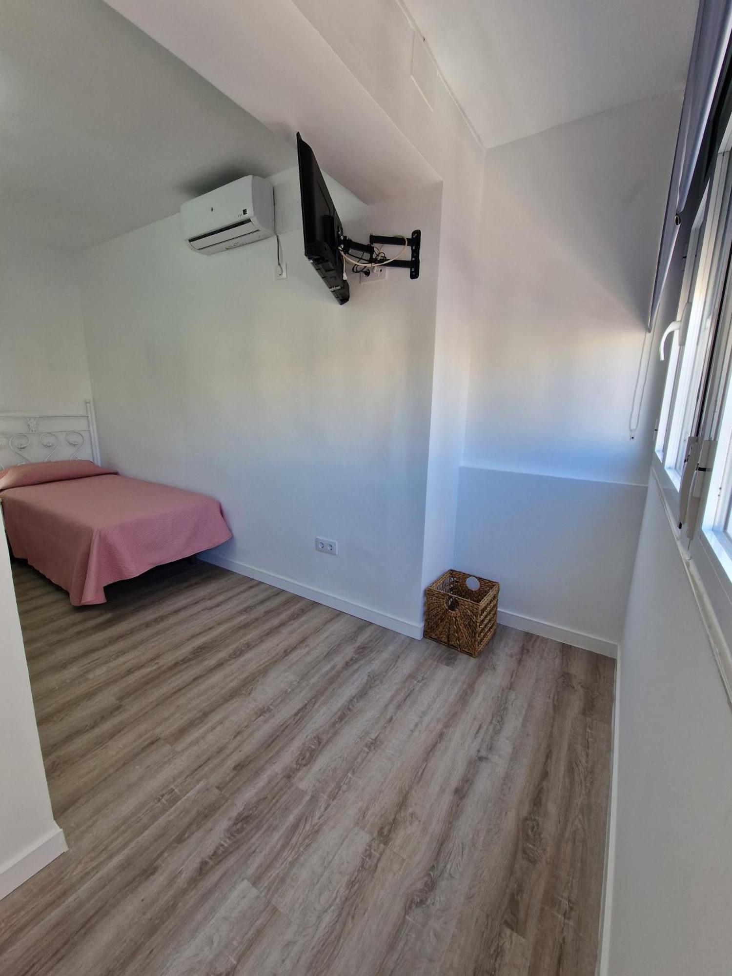 Ferienwohnung Virgen De Lujan Triana Sevilla Exterior foto